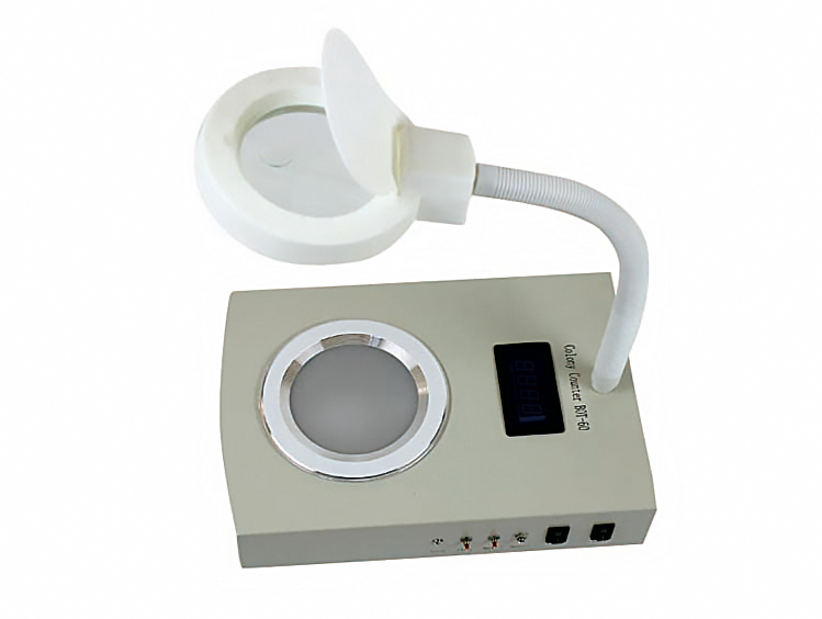 我公司生產(chǎn)的菌落計數(shù)器是一種數(shù)字顯示式自動細菌檢驗儀器。由計數(shù)器、探筆、計數(shù)池等部分組成，計數(shù)器采用CMOS集成電路精心設(shè)計，LED數(shù)碼管顯示，字高13mm，清晰明亮，配合探筆，計數(shù)靈敏準(zhǔn)確。菌落對比清楚。便于觀察。